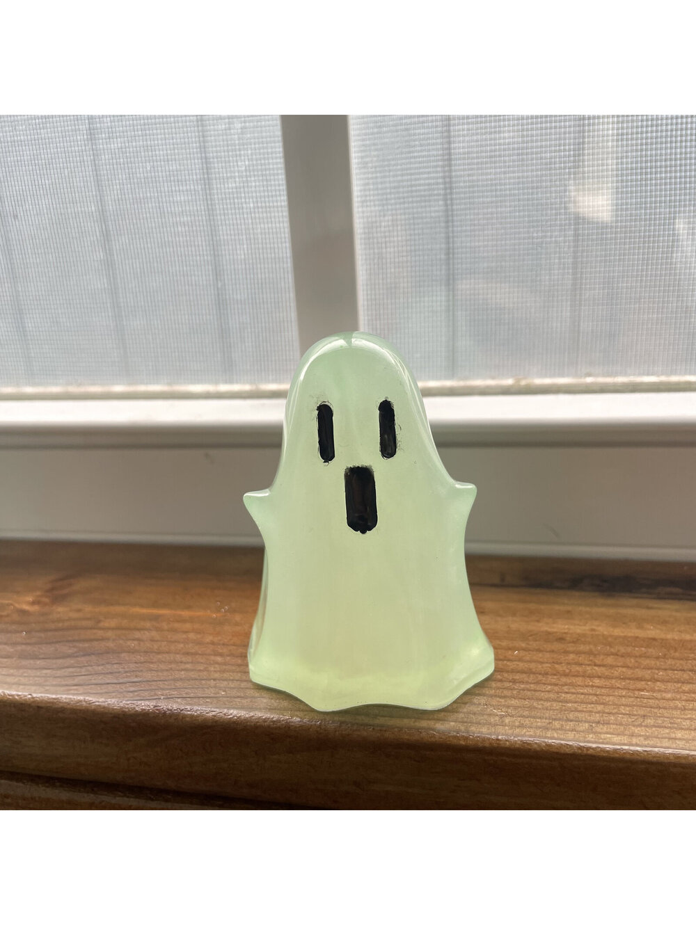 UV Glow Ghostie - Resin Glow in the Dark Ghost Decoration